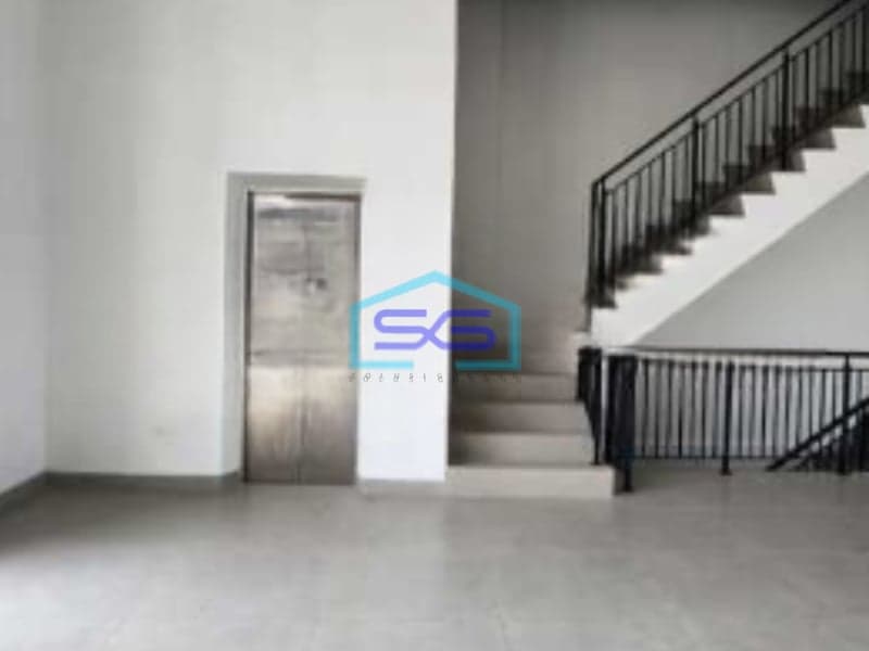 Disewakan Ruko 3 Lantai Luas Tanah  120 m² Lokasi Bebas Banjir di Jakarta Utara