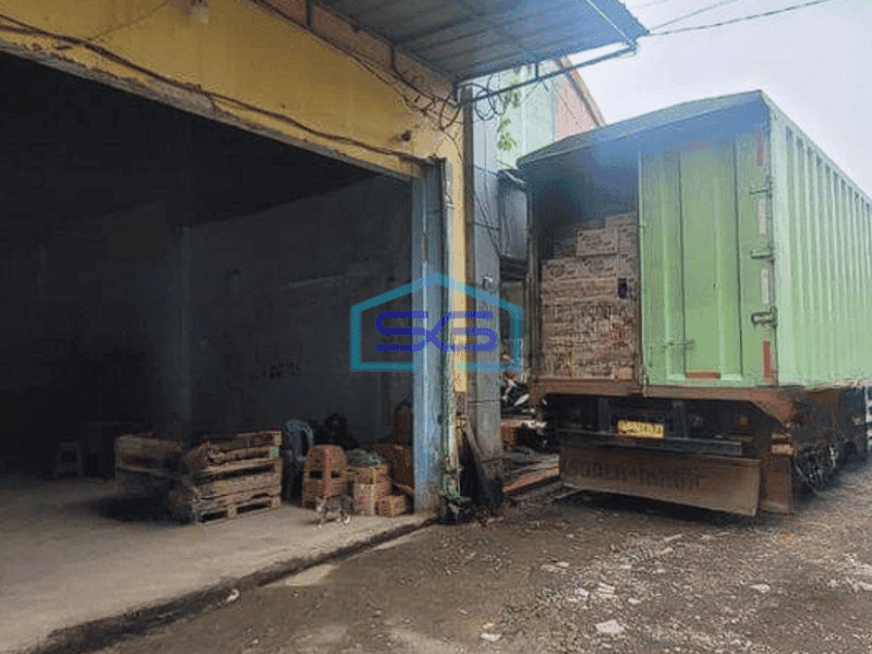 Disewakan Gudang Lokasi Strategis Siap Pakai Masuk Truk Besar di Cilodong Depok