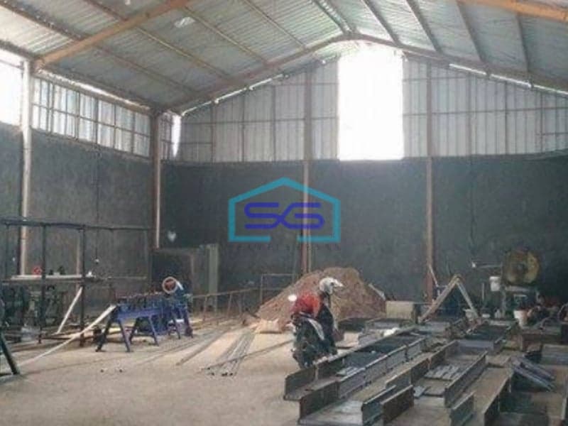 Dijual Gudang 2 Lantai Bangunan Konstruksi di Cikarang Bekasi LB 480m2