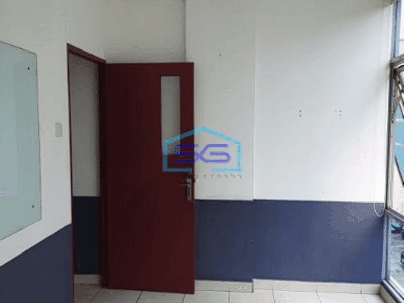 Disewakan Ruko di Kebon Jeruk, Jl. Perjuangan Jakarta Barat LB 273m2