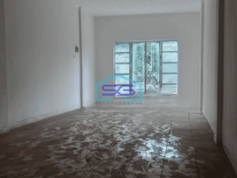 Disewakan Ruko Kondisi Bagus 3 Lantai Lokasi Tambora Jakarta Barat