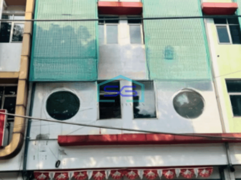 Disewakan Ruko Luas Bangunan  206 m² Lokasi Surabaya Kota