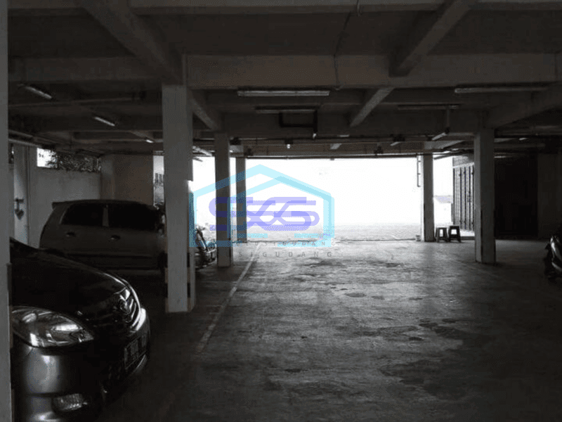 Dijual Gedung Tempat Usaha di Jalan Terusan Jakarta