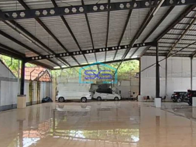 Dijual Ruang Usaha Luas Bangunan 650 m² Lokasi di Sawangan Depok Jawa Barat