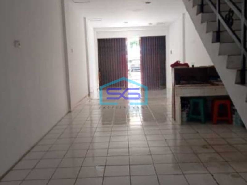 Disewakan 2 Unit Ruko Besar Kondisi Bagus & Rapih di Klender Jakarta Timur LB 180m2