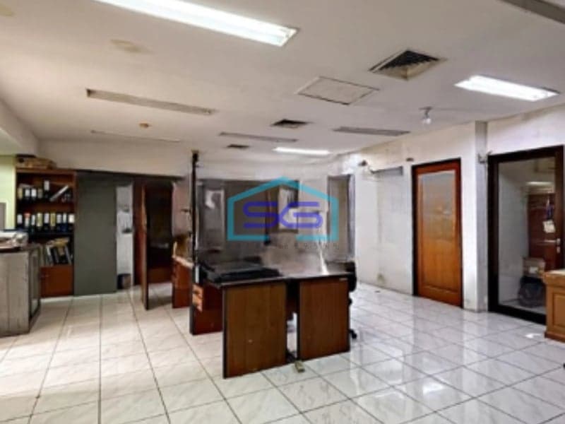 Dijual Kantor Luas Tanah  1.718 m² Lokasi Bebas Banjir di Jakarta Pusat