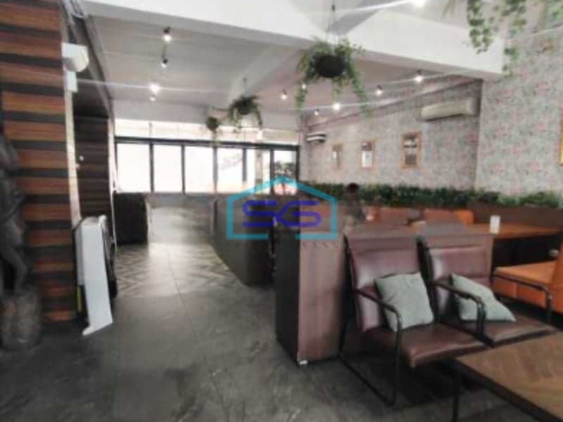 Disewakan Ruko Luas Bangunan  1300 m² Lokasi di Tebet Jakarta Selatan