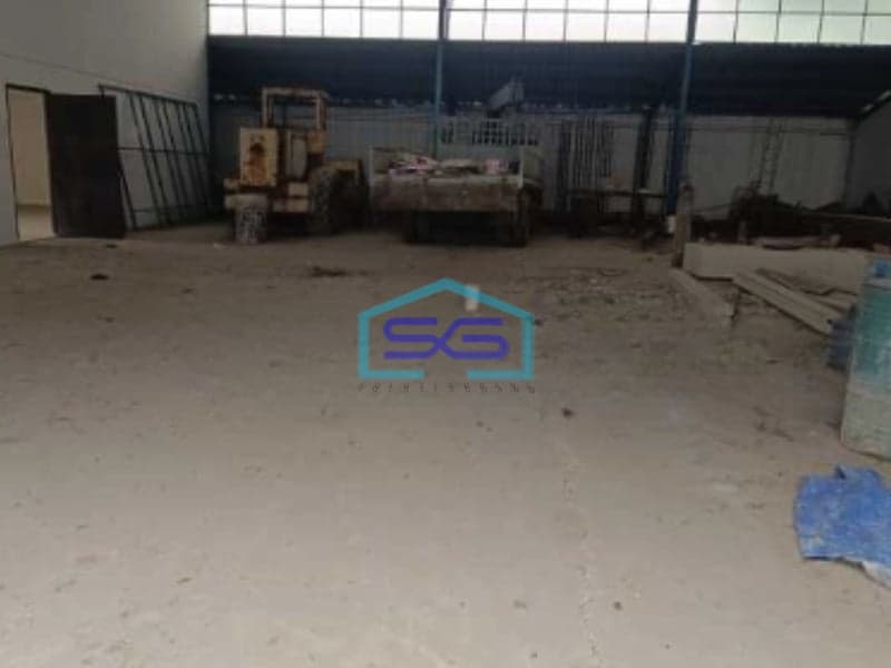 DIjual Gudang Kosong di Cipatik Bandung Luas Bangunan  700 m²