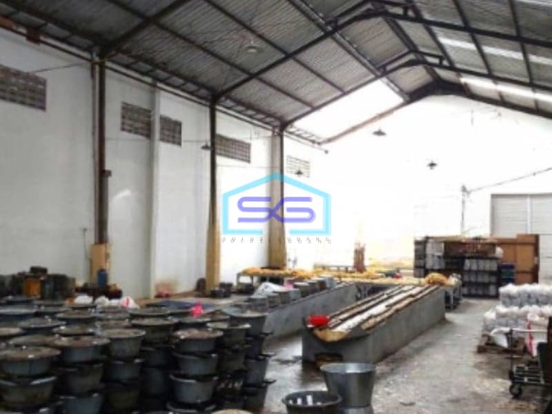 Dijual Gudang Ada Kantor Luas Tanah  2175 m² Lokasi Sleman Yogyakarta
