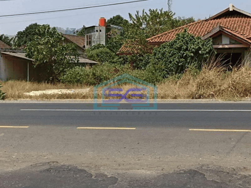 Disewakan apa adanya bangunan ruang usaha dan tanah di Batang Jawa Tengah