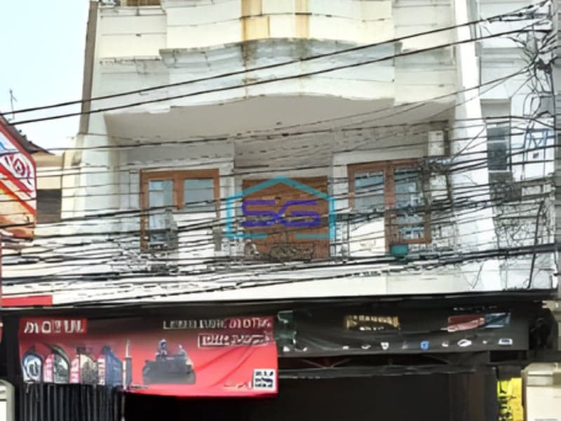 Dijual Cepat Ruko 3 Lantai Di Tomang Jakarta Barat Pinggir Jalan Besar Bangunan Full Renovasi LT 159m2