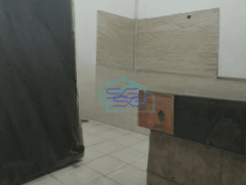 Disewaakan Ruko Luas Bangunan  180 m² di Tambora Jakarta Barat