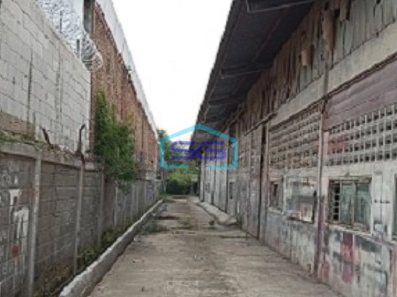 Dijual Gudang Ex Pabrik Luas Bangunan 5000m2 Dekat Akses Toll di Tangerang