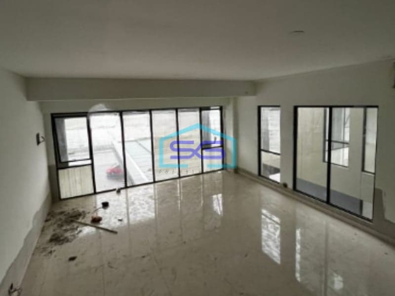 Disewakan Ruko Hoek Baru Siap Pakai Strategis High Ceiling Gading Serpong Tangerang LB 320m2