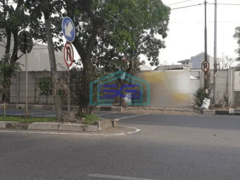 Dijual Tanah Bangunan Ex Kantor Raya Wiyung Surabaya Barat