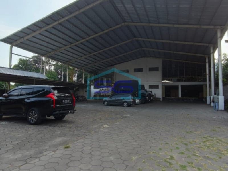 Disewakan Gudang Luas Bangunan 4000m2 dan Kantor di Sleman Yogyakarta