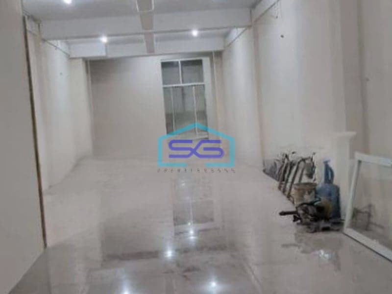 Disewakan Ruko di Taman Palem Boulevard Jakarta Barat LB 90m2