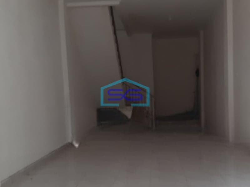 Disewakan Ruko Luas Bangunan  180 m² Lokasi di Tambora Jakarta Barat Kondisi Bagus