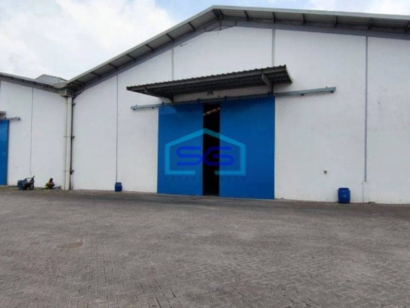 Disewakan Gudang di Klapanunggal Kabupaten Bogor Dekat Tol Gunung Putri Ada Loading Dock