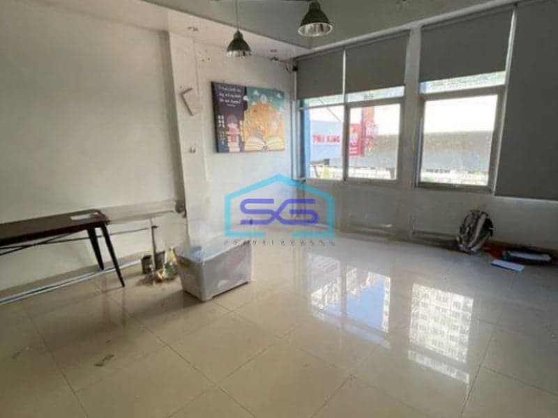 Disewakan Ruko di Boulevard 3 Lt Kelapa Gading Jakarta Utara