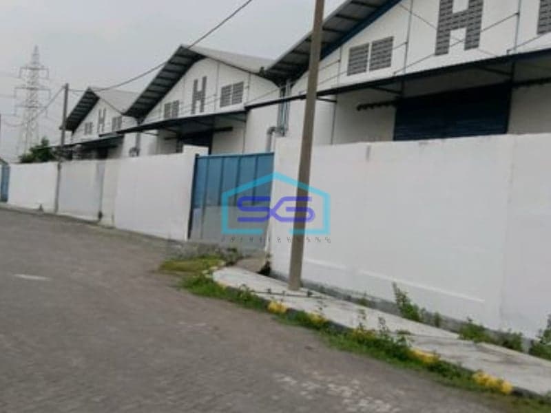 Disewakan Gudang Luas Bangunan  9500 m² Lokasi Surabaya