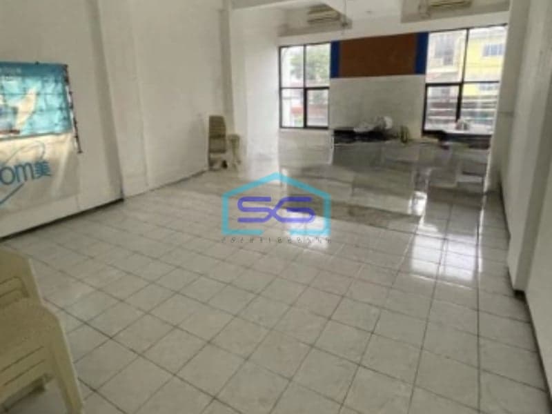 Dijual Ruko 3 Lantai Luas Bangunan  240 m² Lokasi Kenjeran Surabaya
