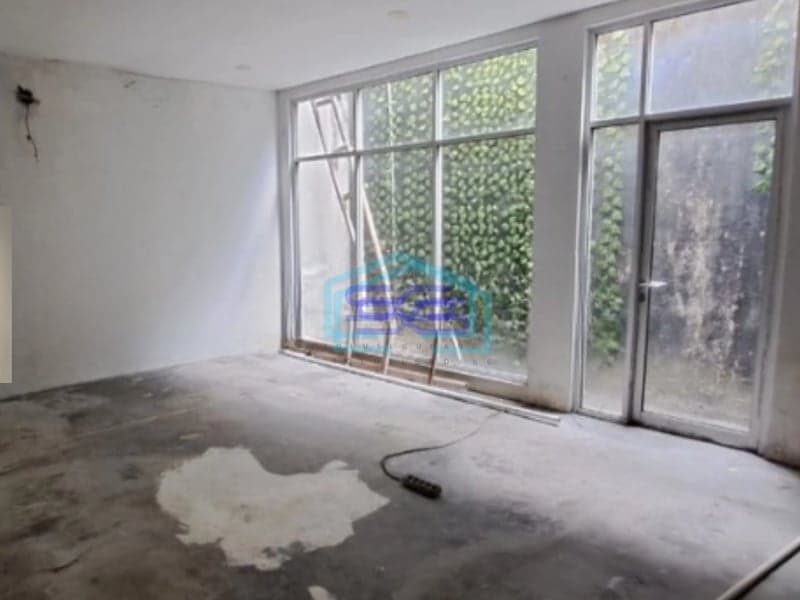 Disewakan Ruko 2 Lantai dikawsan BIsnis DI Mlati Sleman Luas Bangunan  250 m²