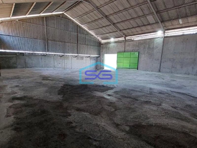 Disewakan Gudang Tempat Usaha di Jalan Utama Sesetan Denpasar Bali LB 300m2