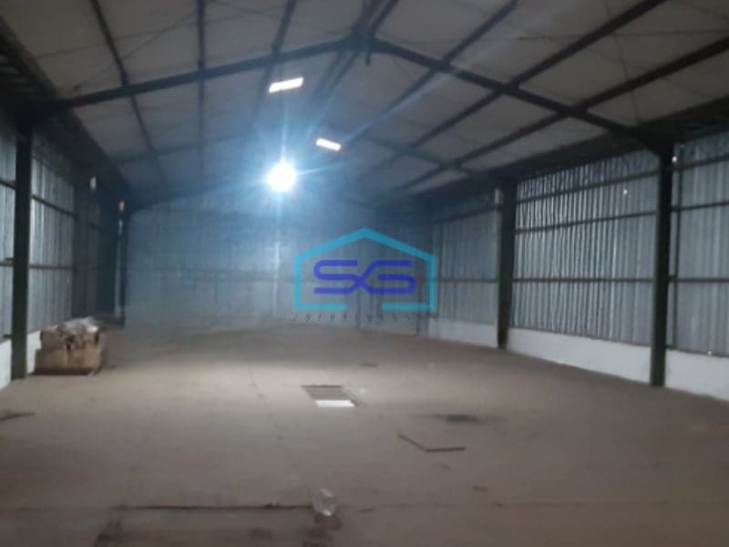 Disewakan Gudang Ada Lift Barang Luas Bangunan 2223 m² Lokasi Depok Sleman Yogyakarta