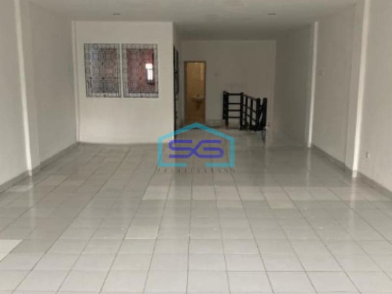 Disewakan Ruko siap Huni di Sektor 4 Samping BSD Plaza Serpong, Tangerang Selatan Luas Bangunan  225 m²