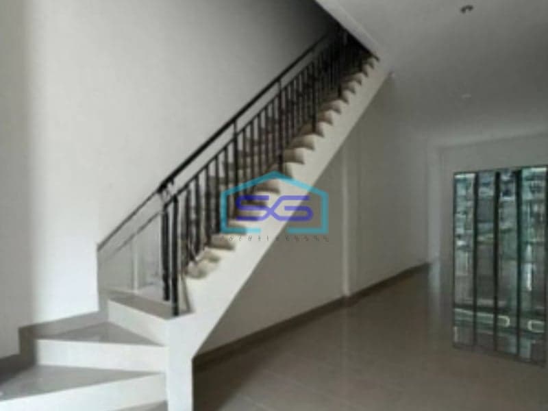 Disewakan Ruko 3 Lantai Luas Bangunan 200 m² Lokasi Pantai Indah Kapuk Jakarta Utara