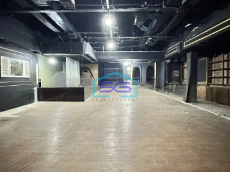 Disewakan Ruang Usaha Ex Bar Area Kemang Jakarta Selatan di Pinggir Jalan Raya LB 1800m2