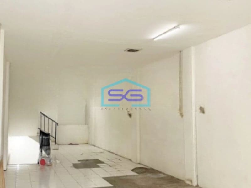 Disewakan Ruko Lokasi Dekat Jalan Raya Tubagus Angke Jakarta Barat Luas Bangunan 306 m²