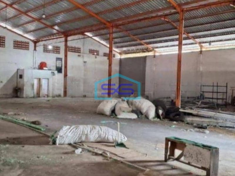 Disewakan Gudang Strategis Zona Kuning Luas Tanah 620m2 Lokasi Solo Baru