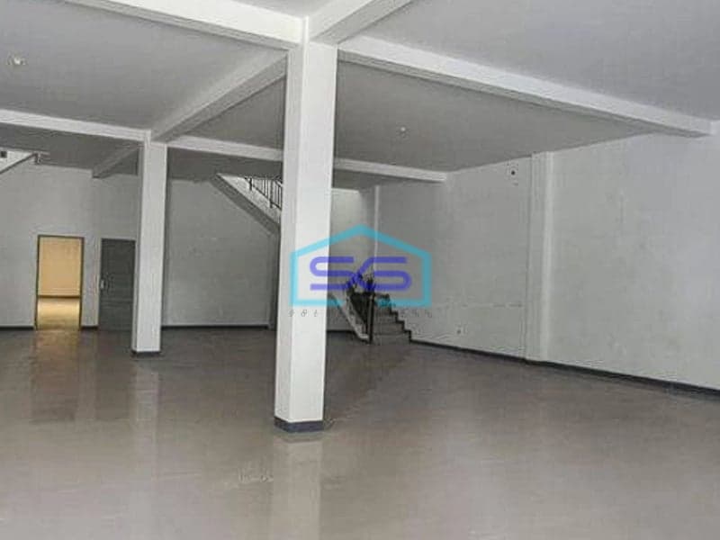 Disewakan Ruko Baru Area Strategis Jln. Naripan Kota Bandung LB 750m2