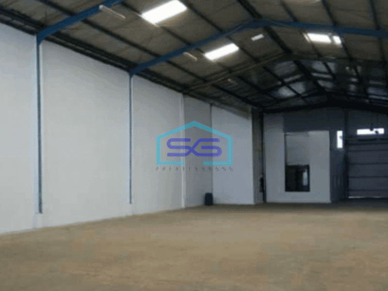 Disewakan Gudang Ada Kantor Luas Bangunan  600 m² di Gading Serpong Tangerang