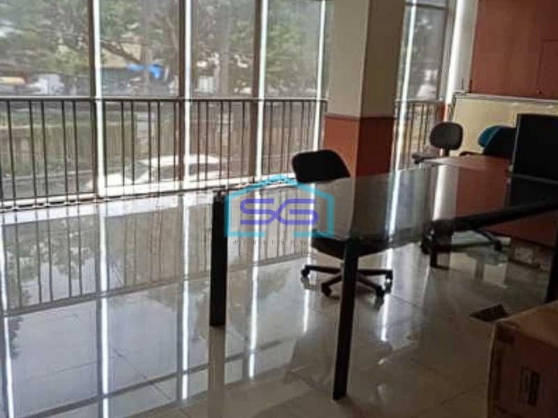 Disewakan Gedung Kantor 4 Lantai Di Cideng Timur Jakarta Pusat Lokasi Strategis LB 680m2