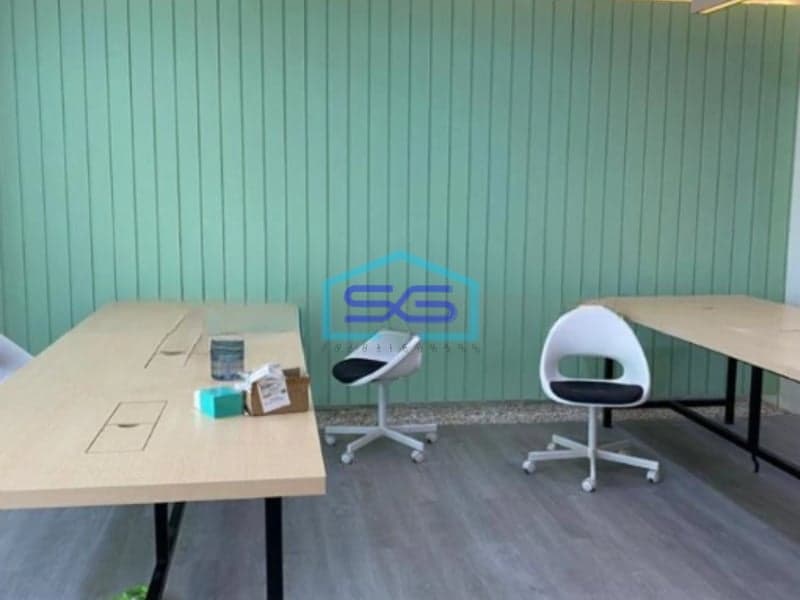 Disewakan Kantor Ada Lift Luas Bangunan  200 m²  di Pluit Jakarta Utara