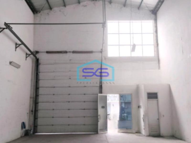 Disewakan Gudang Luas Tanah 492 m² Akses Container 40 Feet di Daan Mogot Jakarta Barat