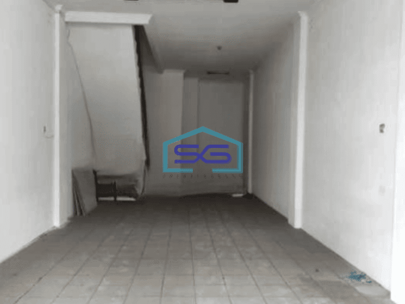 Disewakan Ruko Luas Bangunan 250 m² di Tepi Jalan Raya Bandengan Jakarta Utara