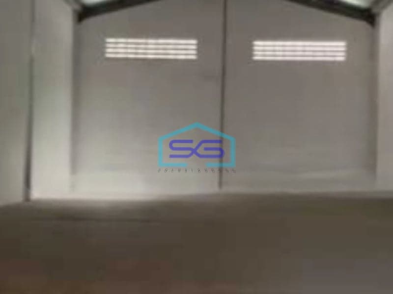 Dijual Gudang Luas Bangunan 367 m² Lokasi Strategis di Karawang Barat