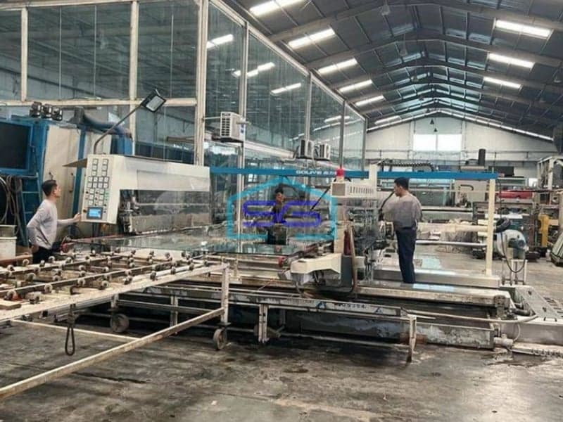Dijual Pabrik Kaca Zona Industri di Bekasi LT 13610m2