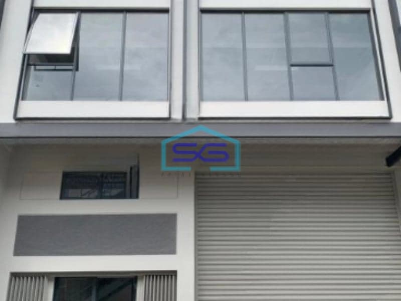 Disewakan Gudang Akses Container Luas Tanah  220 m² Lokasi di Tangerang