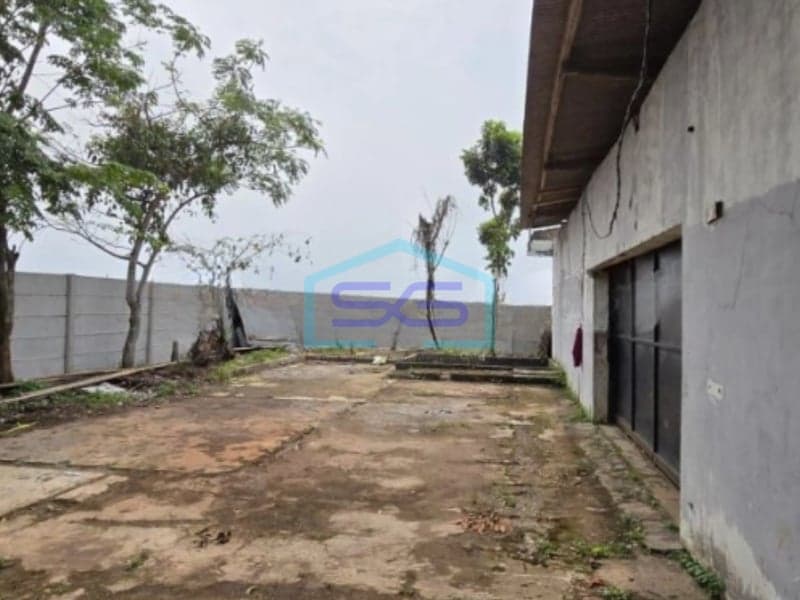 仓库出售，位于西爪哇省德波市Bojong Sari，土地面积920平方米