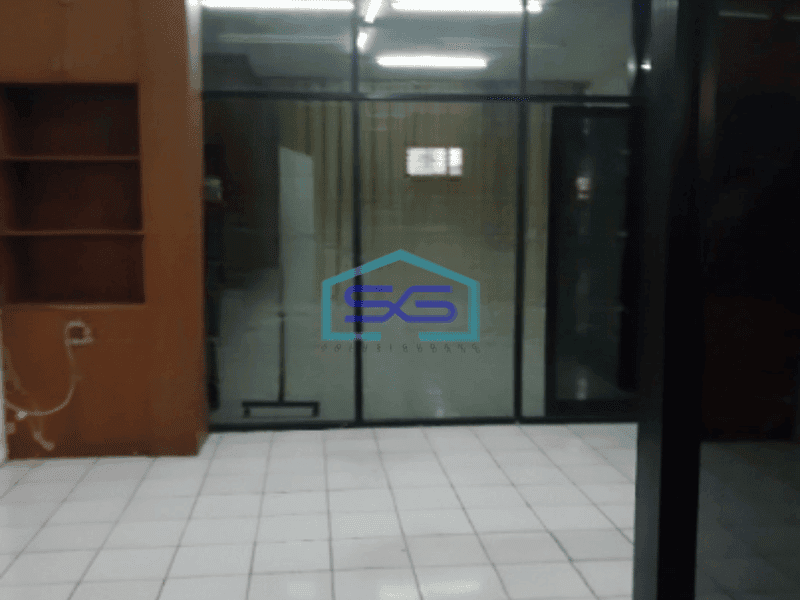 Disewakan Ruko Murah Luas Bangunan   300 m² di Pluit Jakarta Utara