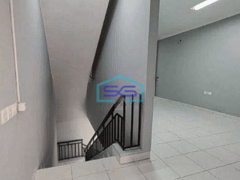 Dijual Ruko Graha Boulevard, Gading Serpong Tangerang Posisi Kelihatan Dari Jalan Raya, Strategis