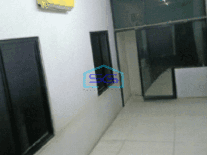 Dijual Gudang Luas Bangunan  1600 m² di Pinggir Jalan Raya Cipondoh Tangerang
