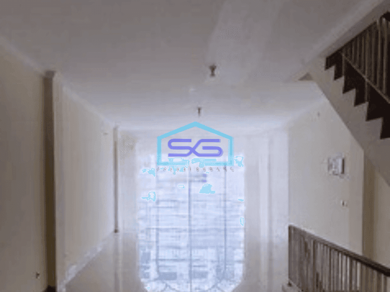 Disewakan Ruko 3 Lantai di Green Lake City Jakarta Barat Luas Bangunan 236 m²