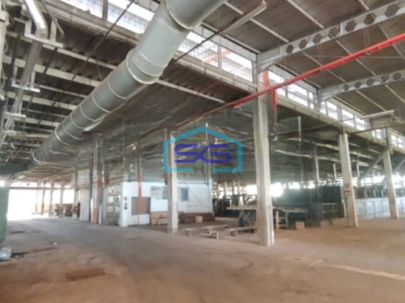 Dijual Pabrik Kayu Strategis dan SIap Pakai Di Jember Luas Bangunan  23604 m²