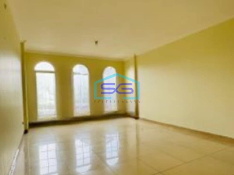 Disewakan Ruko Luas Bangunan  250 m² Lokasi di Jakarta Barat Kondisi Bagus